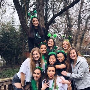 Meet your Posher, Mina